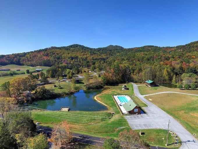 Private Smoky Mountain Luxury Log Home With 2 Fireplaces, Hot Tub & Community Pool Sevierville Extérieur photo